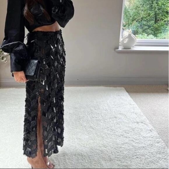 Zara Dresses & Skirts - Zara Black Sequin Midi Skirt Size Extra Small XS
